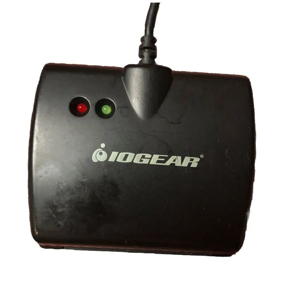 IOGEAR USB Smart Card Access (CAC) Reader, TAA Compliant,Government